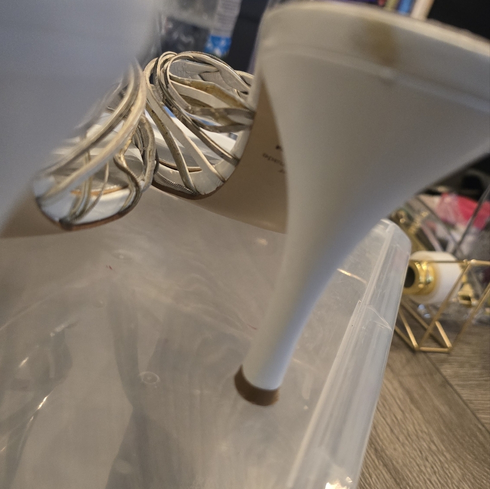 Alfani Silver and white Leather Front Knot slip on heels - Picture 4 of 6